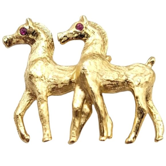 Napier Goldtone Horse Pair Pin Brooch Red Rhinestone Signed - Picture 7 of 7